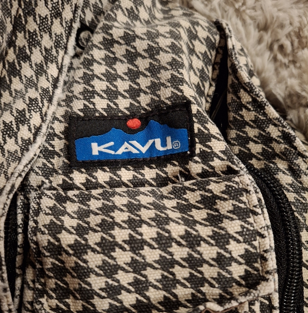 Kavu Rope Sling Bag - Picture 2 of 8